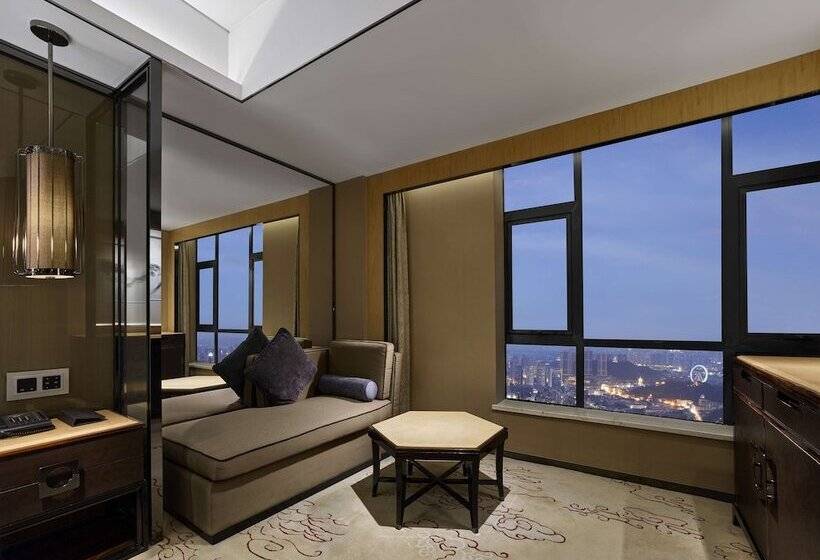 Номер Deluxe, Hilton Zhongshan Downtown