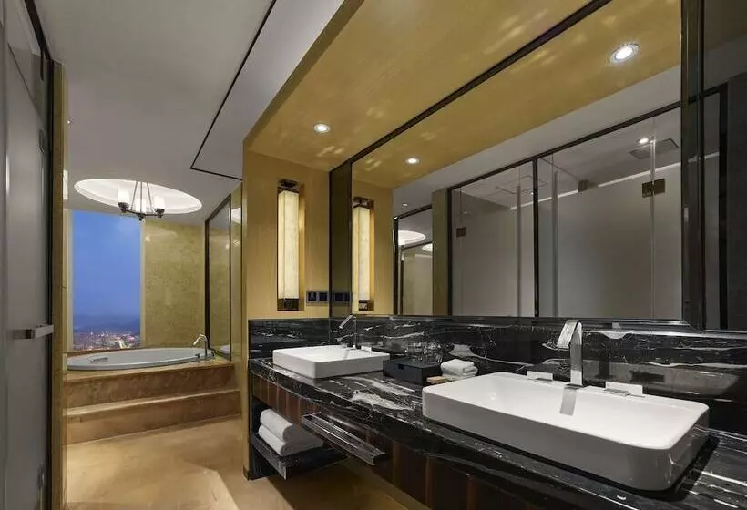 エクゼクティブルーム, Hilton Zhongshan Downtown