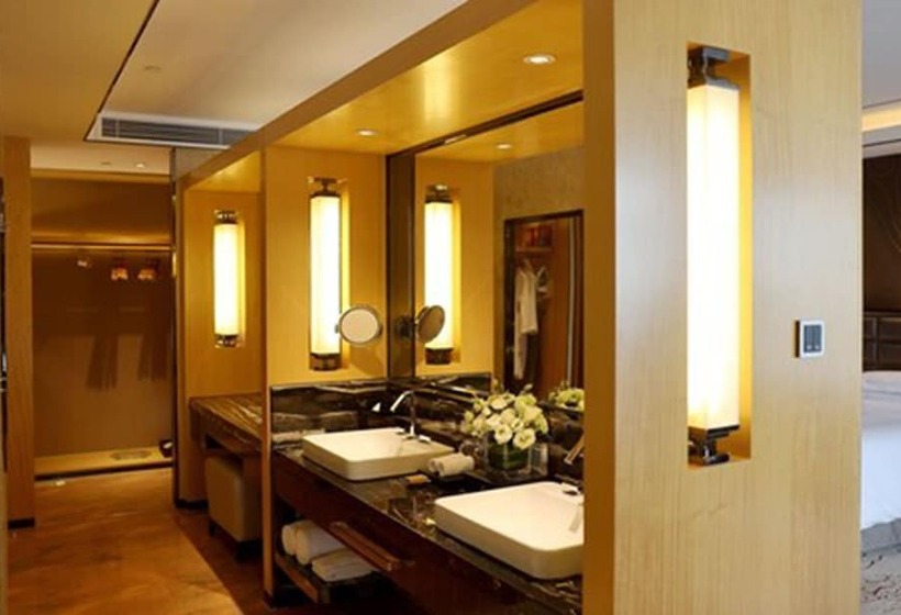 Номер Executive, Hilton Zhongshan Downtown