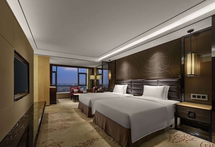 Номер Executive, Hilton Zhongshan Downtown