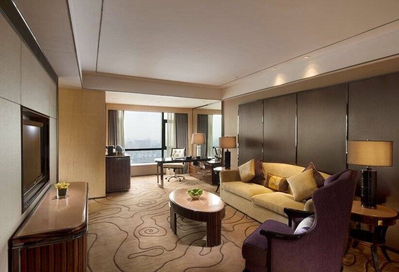 Президентский Люкс, Hilton Zhongshan Downtown