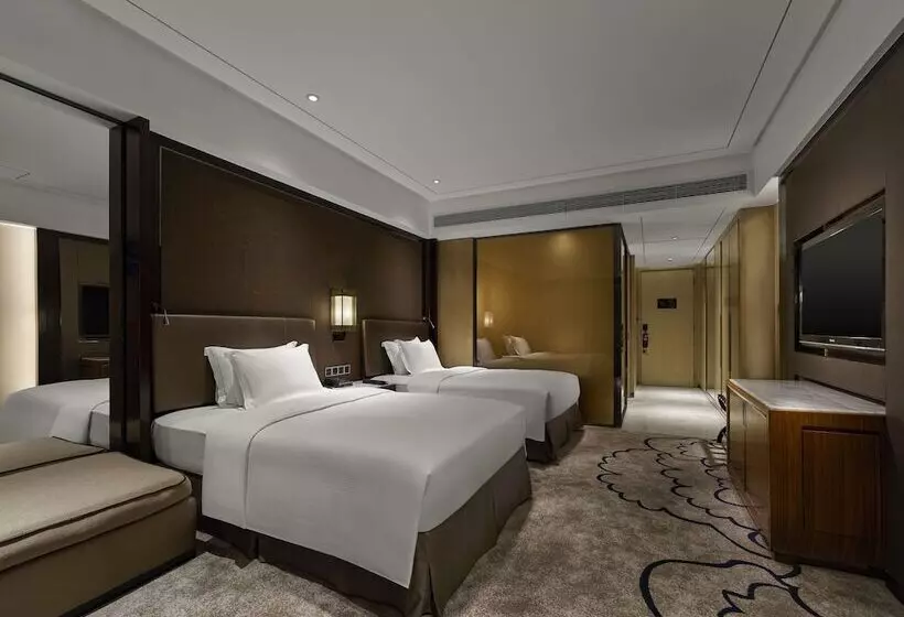 デラックスルーム, Hilton Zhongshan Downtown
