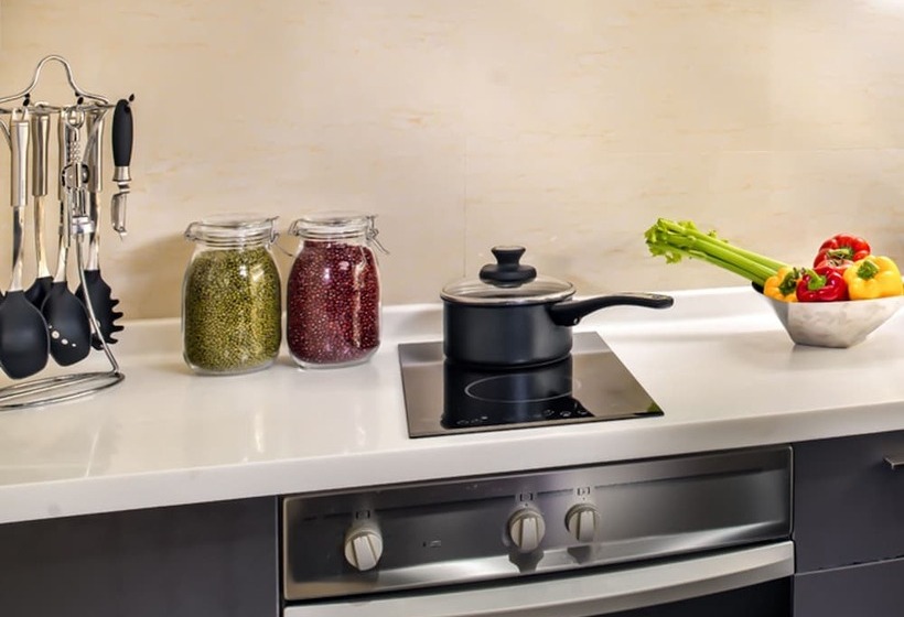 استودیوی لوکس, Oakwood Premier Guangzhou