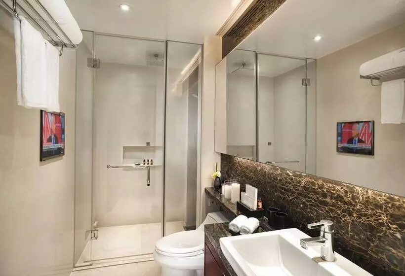 استودیوی لوکس, Oakwood Premier Guangzhou