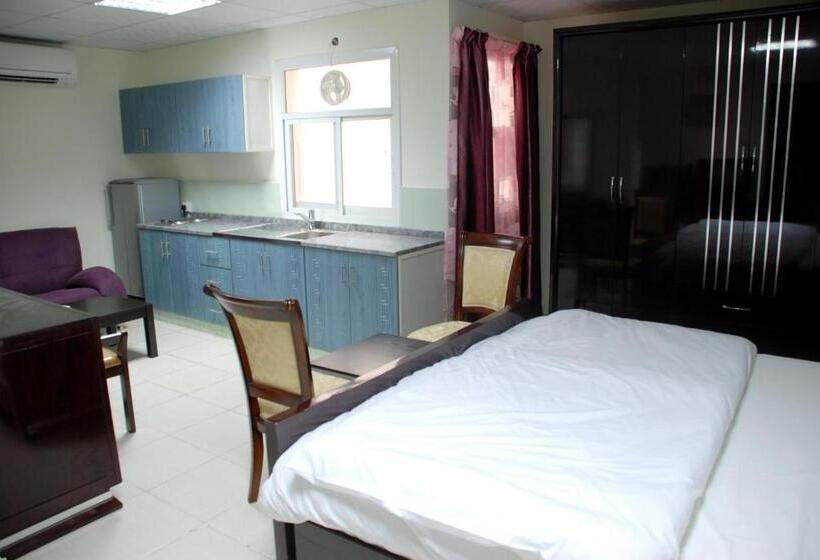 استودیوی لوکس, Paradise Inn