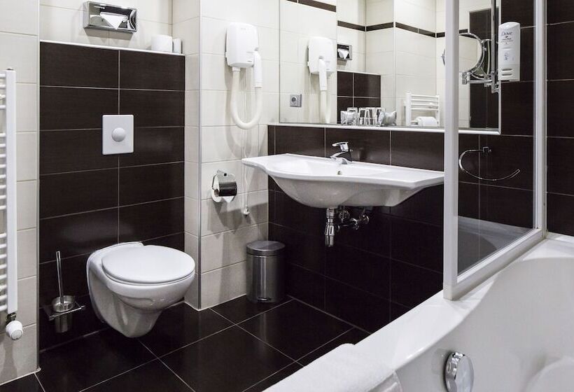 コンフォートルーム, Parkhotel Plzen Congress Center