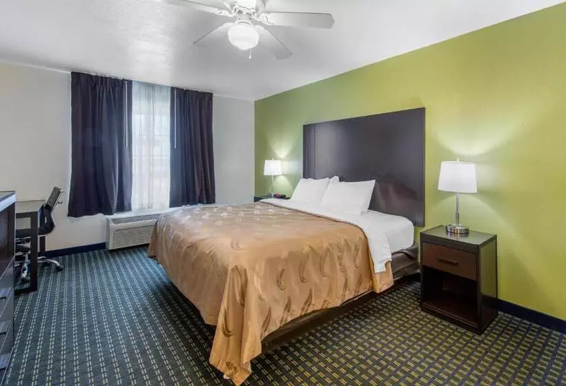 キングサイズベッドのスイートルーム, Quality Inn & Suites Clayton, Nm
