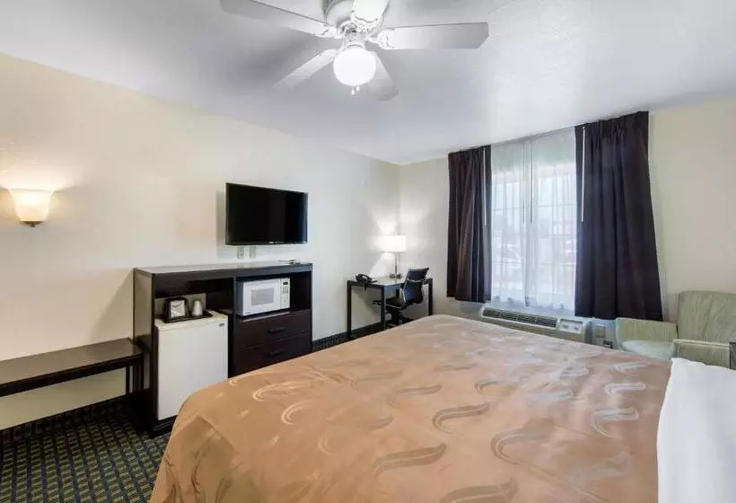 キングサイズベッドのスイートルーム, Quality Inn & Suites Clayton, Nm