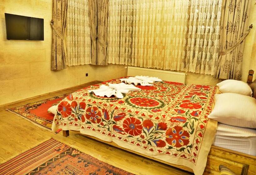 Economy Quadruple Room, Urgup Inn Cave