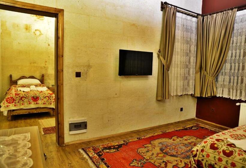 Economy Quadruple Room, Urgup Inn Cave