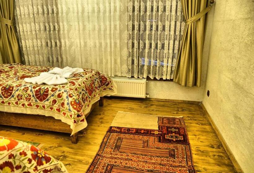 Economy Quadruple Room, Urgup Inn Cave