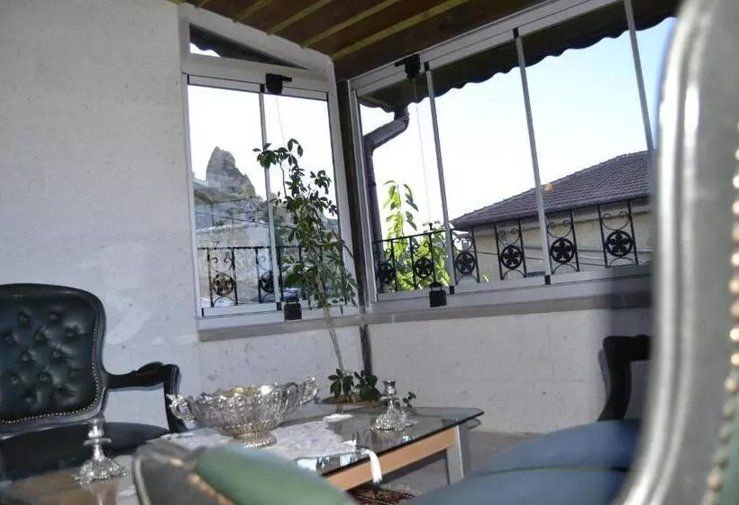 سوئیت راحتی, Urgup Inn Cave