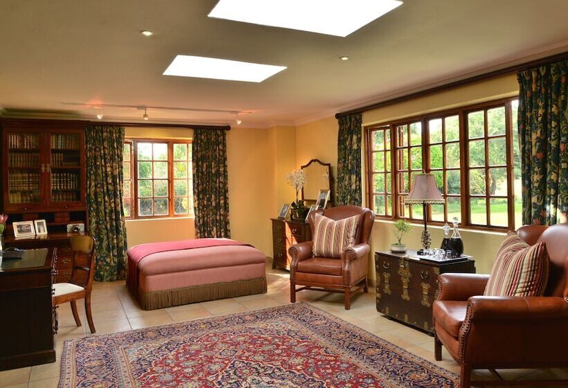 ２ベッドルームハウス, Walkersons Hotel & Spa