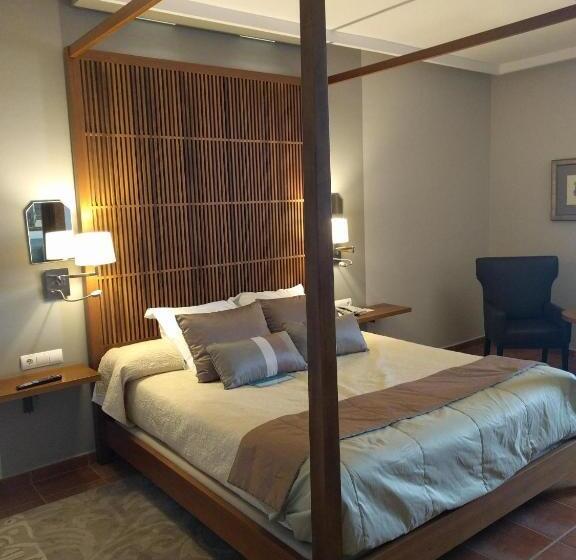 جناح جونيور, Parador De Lorca