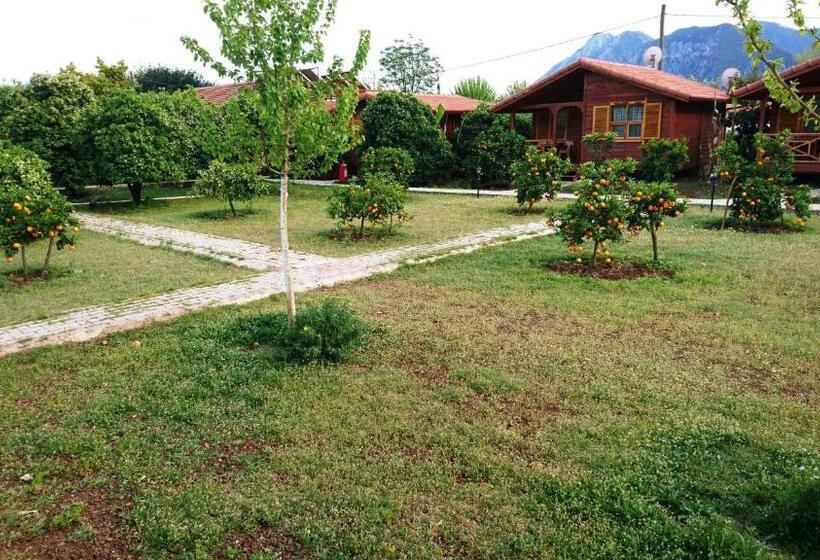 בונגלו משפחתי, Ugur Pansiyon Bungalows