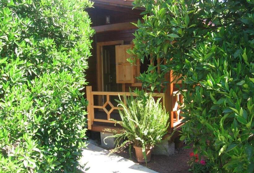 패밀리 방갈로, Ugur Pansiyon Bungalows