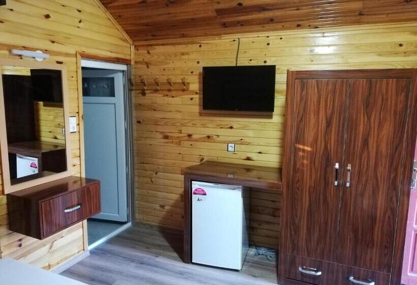 스탠다드 트리플 발코니 룸, Ugur Pansiyon Bungalows