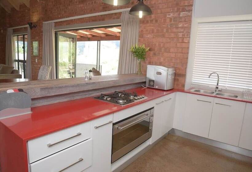 בית, 3 חדרי שינה, Walkersons Hotel & Spa