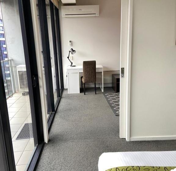 Апартаменты Executive 1 Спальня, Akom At Docklands