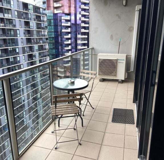 Апартаменты Executive 1 Спальня, Akom At Docklands