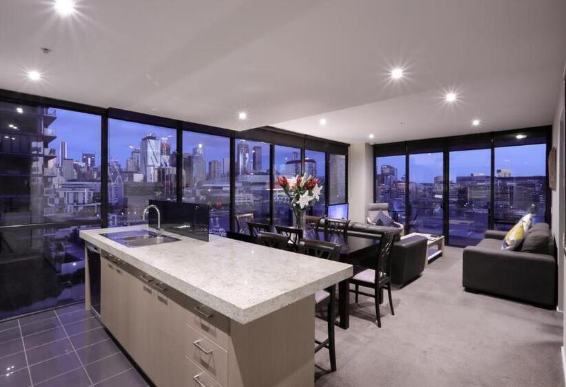 Апартаменты Deluxe 3 Спальни, Akom At Docklands