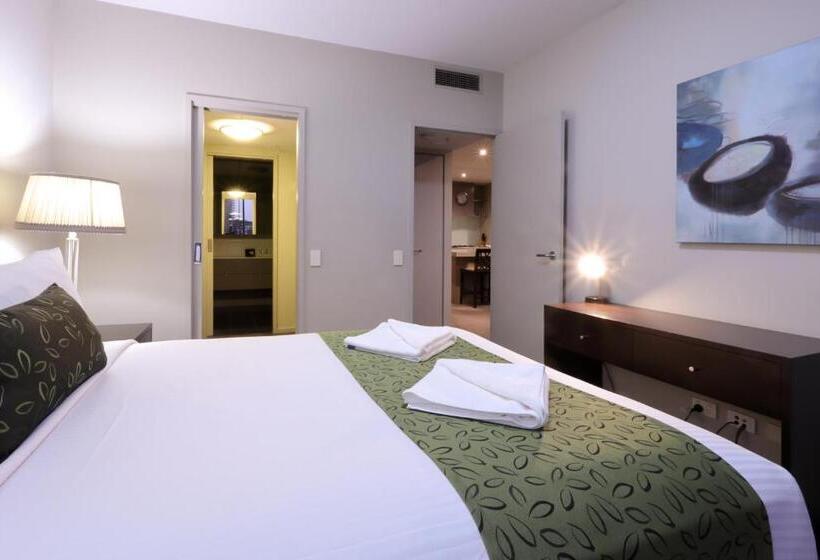 Апартаменты Deluxe 3 Спальни, Akom At Docklands