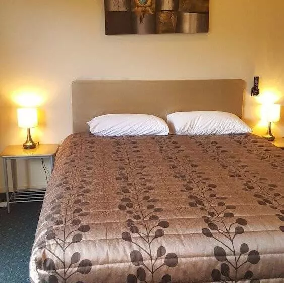 سوییت اجرایی, At The Rocks Motor Lodge