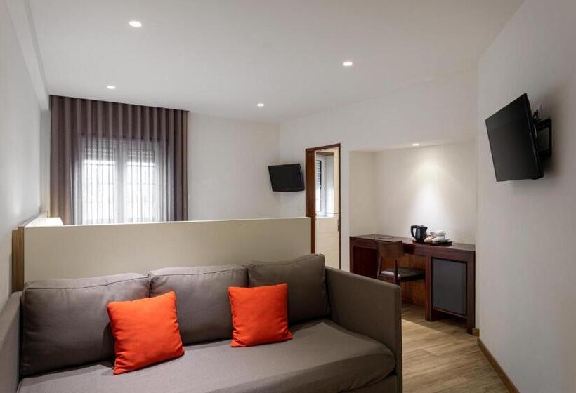 주니어 스위트, Aveiro Center