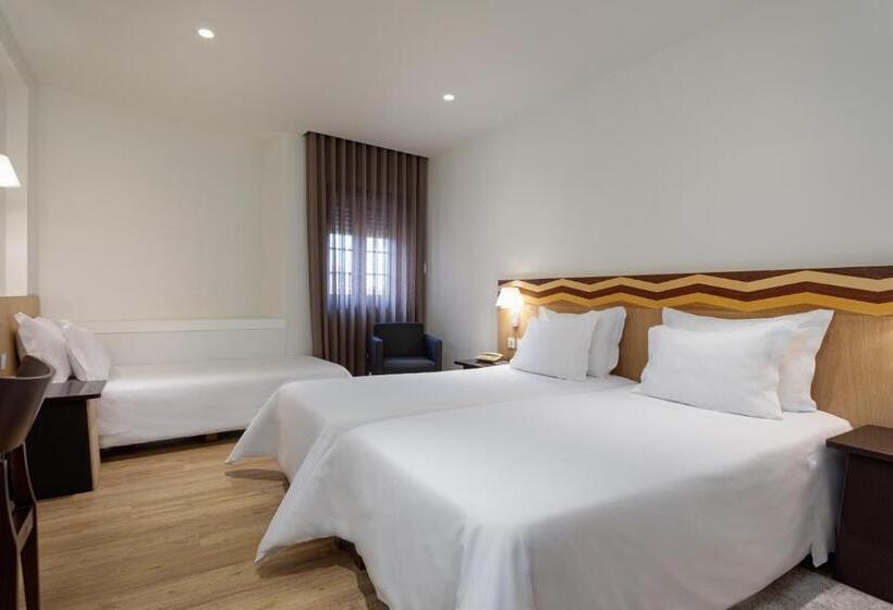 스탠다드 트리플 룸, Aveiro Center