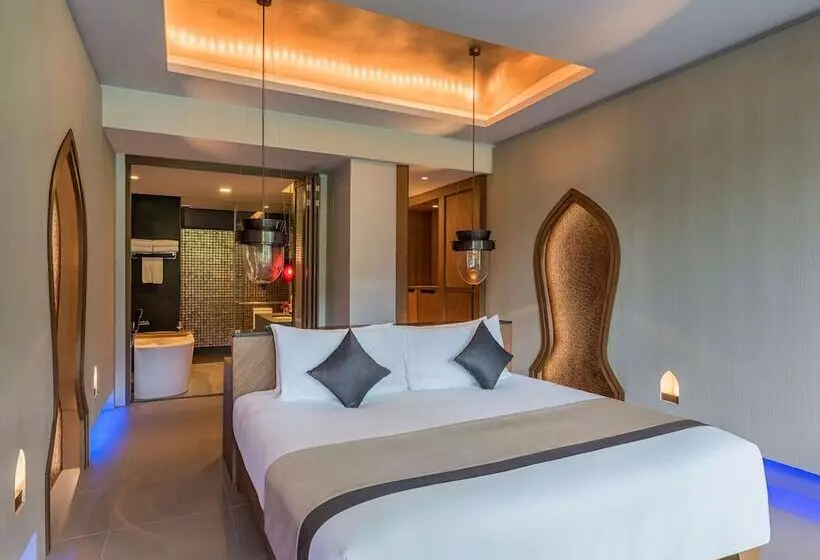 キングサイズベッドのデラックススイート, Avista Hideaway Phuket Patong   Mgallery