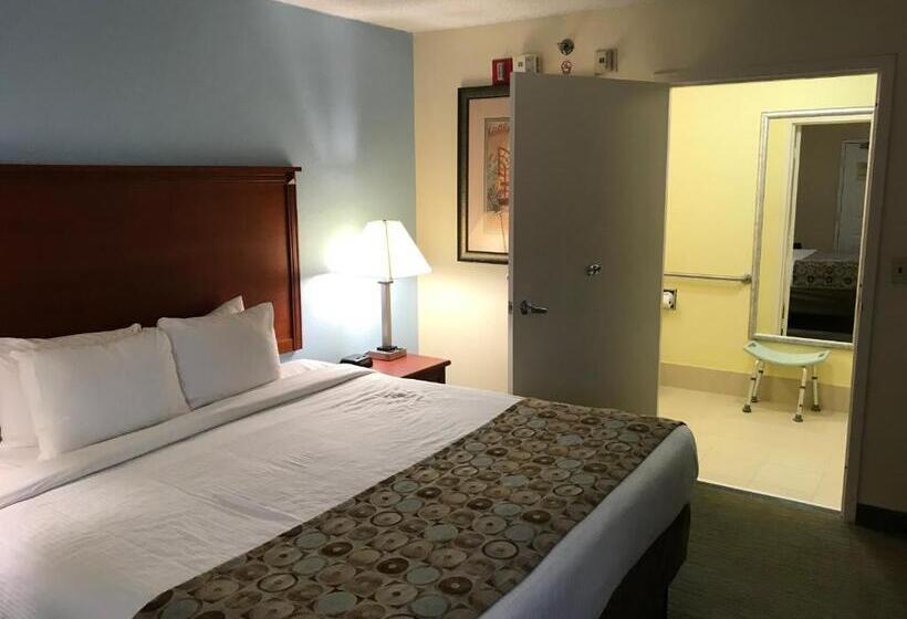 غرفة قياسية سرير كينج لذوى الإحتياجات الخاصة, Baymont By Wyndham Gainesville I75