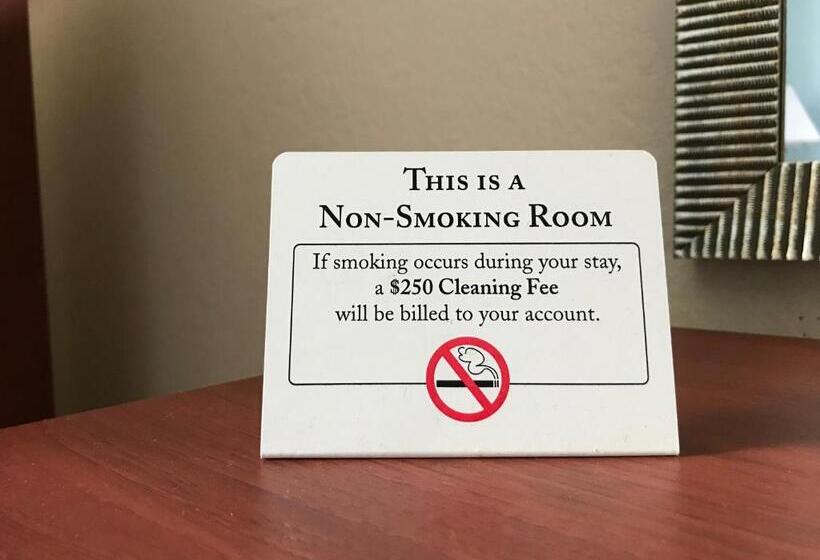 غرفه قياسيه سريرين مزدوجين, Baymont By Wyndham Gainesville I75