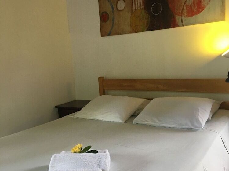 스탠다드 트리플 룸, Bella Geriba Suites