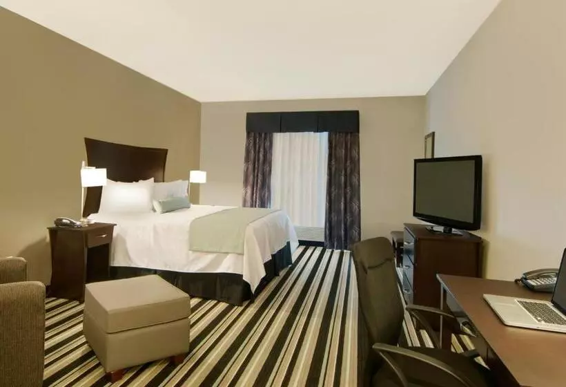 キングサイズベッドのスタンダードルーム, Best Western Plus Sand Bass Inn And Suites
