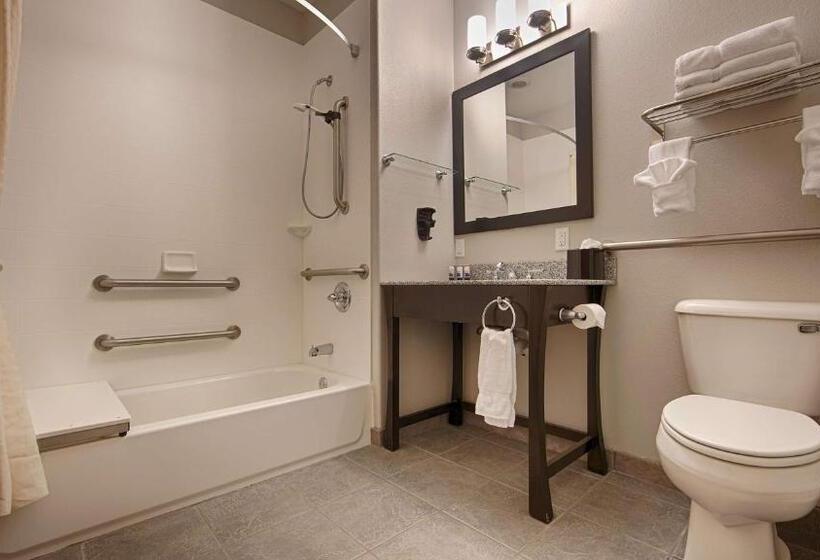 غرفة قياسية سرير كينج, Best Western Plus Sand Bass Inn And Suites