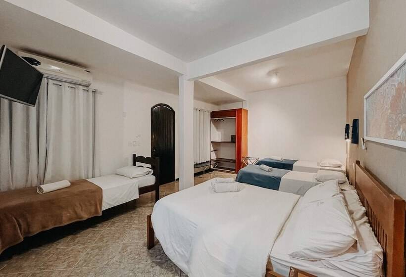 חדר משפחתי, Buzios Centro