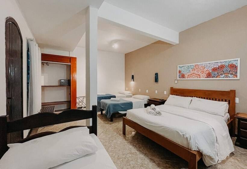 חדר משפחתי, Buzios Centro