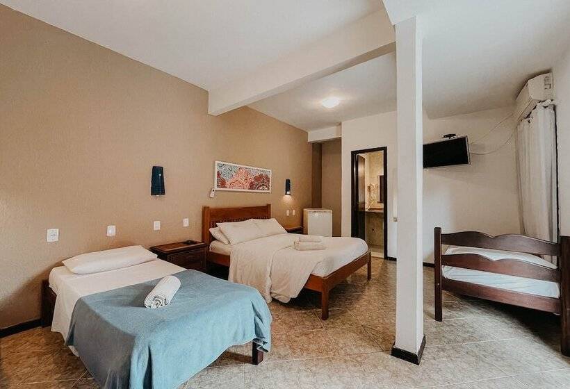 חדר משפחתי, Buzios Centro