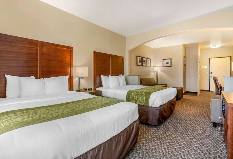 스위트, Comfort Inn & Suites Galt   Lodi North