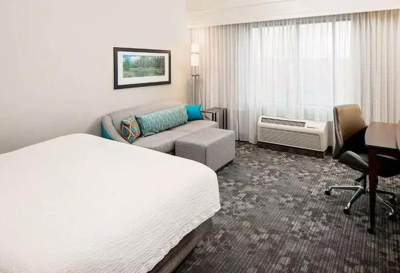 キングサイズベッドのスタンダードルーム, Courtyard By Marriott Houma