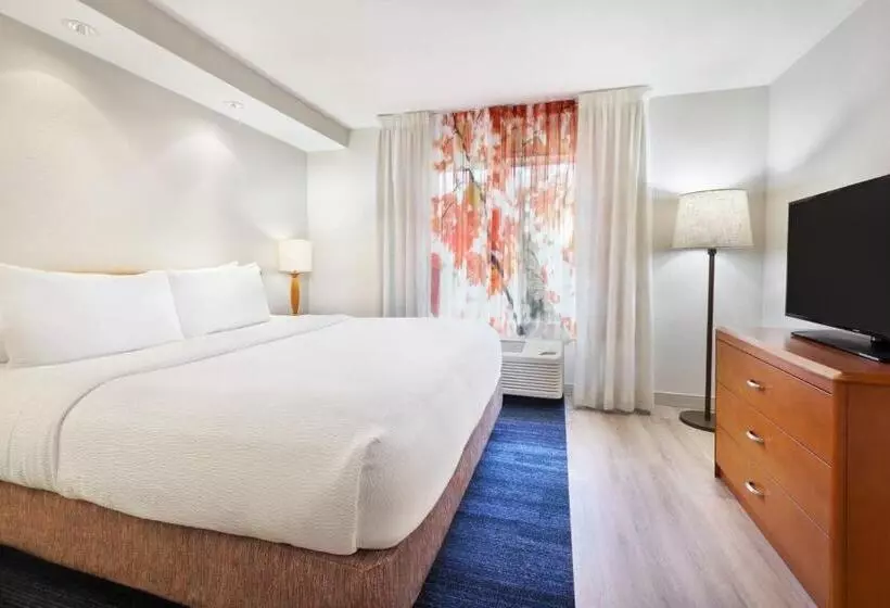 キングサイズベッドのスイートルーム, Fairfield Inn & Suites By Marriott Hinesville Fort Stewart