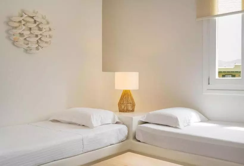 اتاق پنت هاوس, Finikas