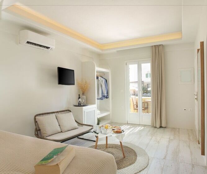 Полулюкс Боковой Вид на Море, Finikas