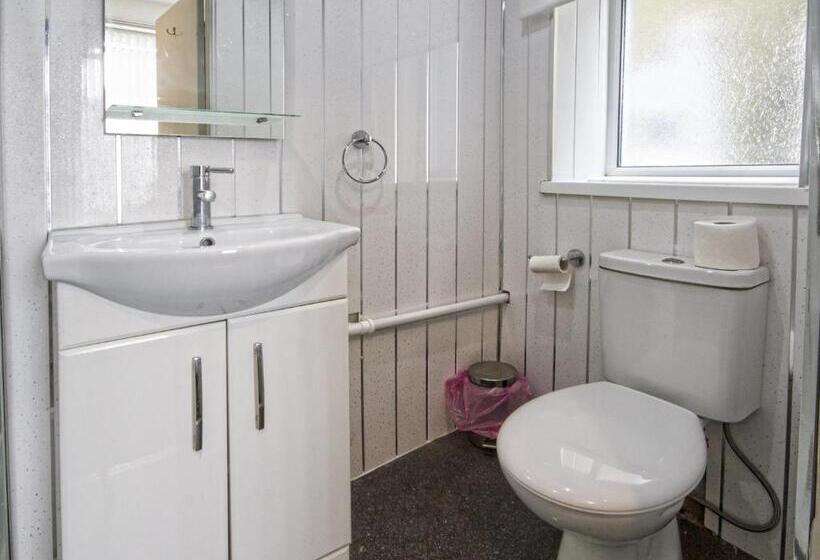 家庭间, The Marsden