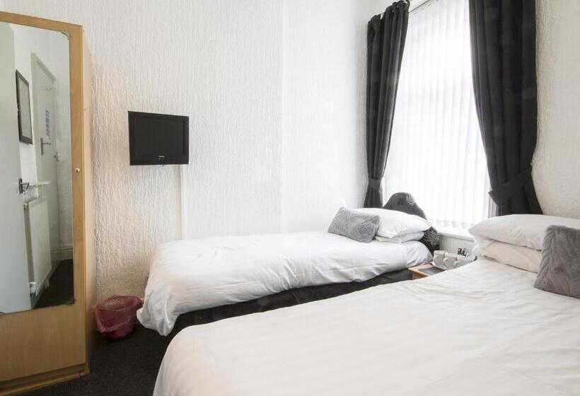 家庭间, The Marsden