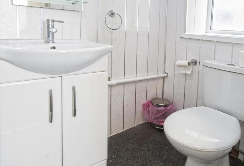 标准间, The Marsden