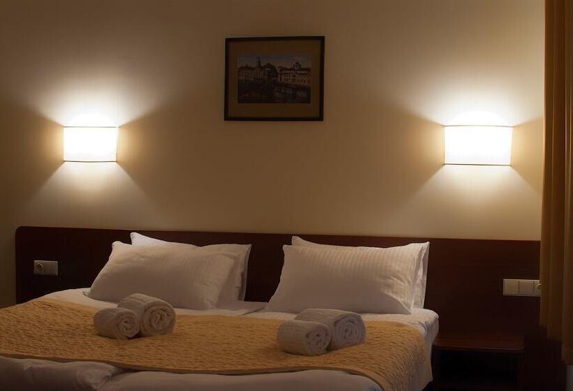 اتاق استاندارد, Memel