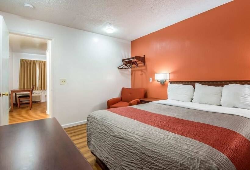 סוויטה, Northway Inn Queensbury   Lake George