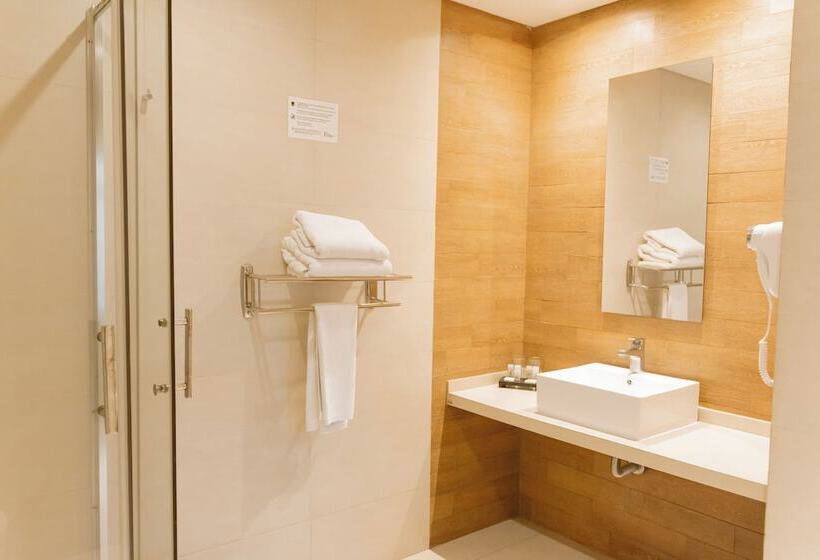 デラックスルーム, Plaza Central Canning