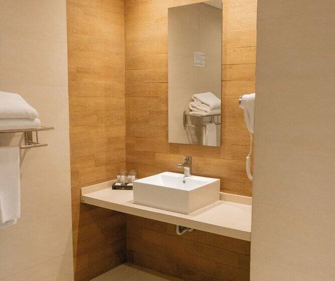 デラックスルーム, Plaza Central Canning